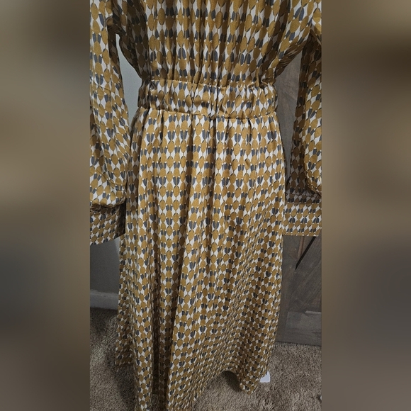 HL AFFAIR Mod Printed Wrap Maxi Long Sleeve Dress In Mustard/white/grey. S/M NWT - Picture 14 of 16